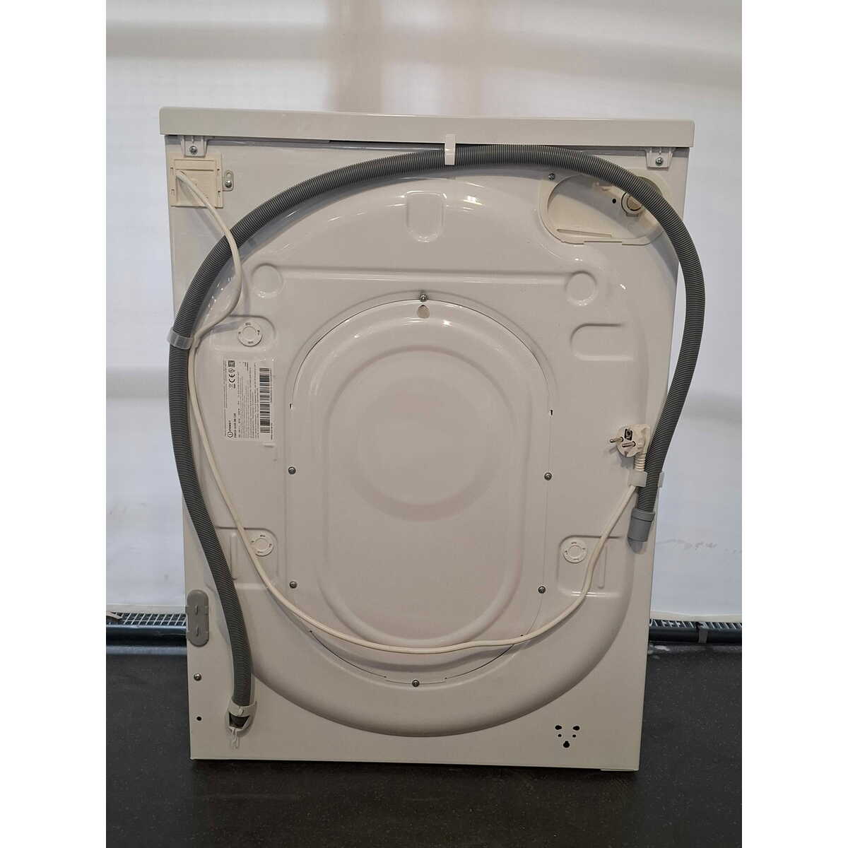 Стиральная машина Indesit EWUD 4105 BK CIS, белый