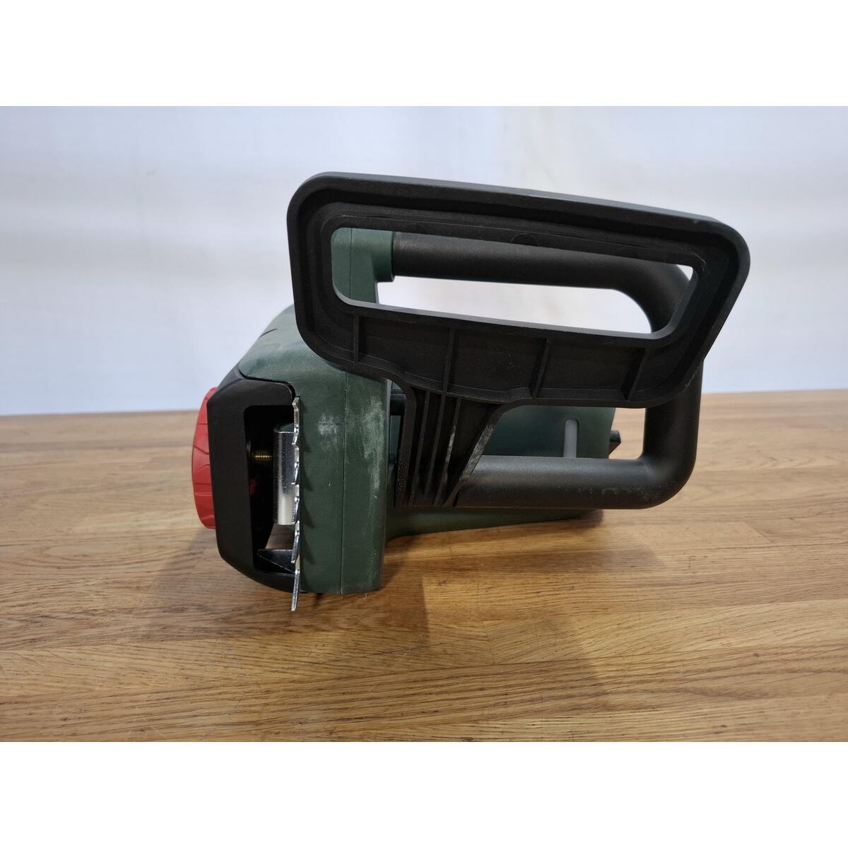 Электрическая цепная пила Bosch UniversalChain 35 (Цвет: Green)