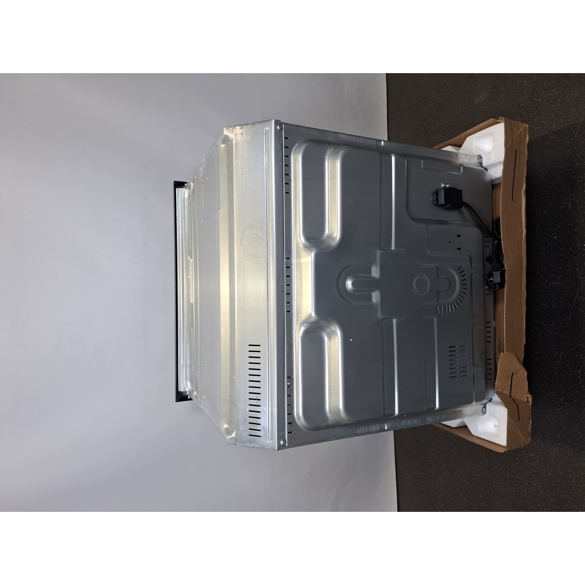 Духовой шкаф Indesit IFE 3644 BL, черный