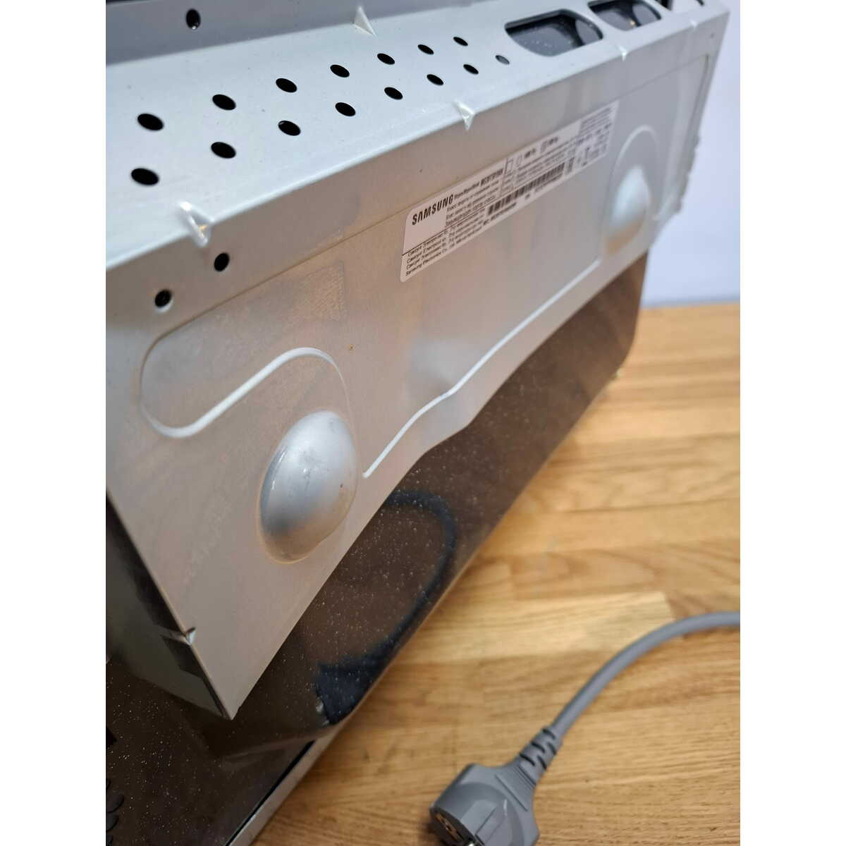 Микроволновая печь Samsung MG30T5018AK/BW, черный