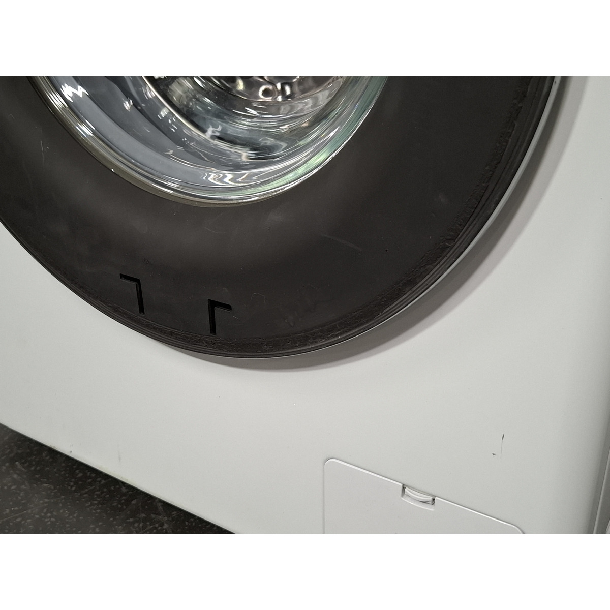 Стиральная машина LG F2V9GC9W, белый