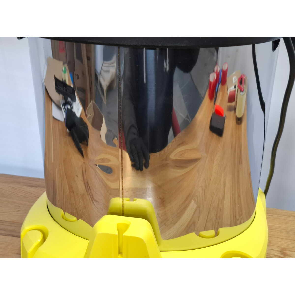 Строительный пылесос Karcher WD 3 S V-17/4/20 (Цвет: Yellow)