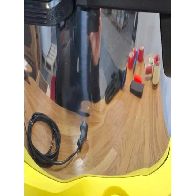 Строительный пылесос Karcher WD 3 S V-17 / 4 / 20 (Цвет: Yellow)