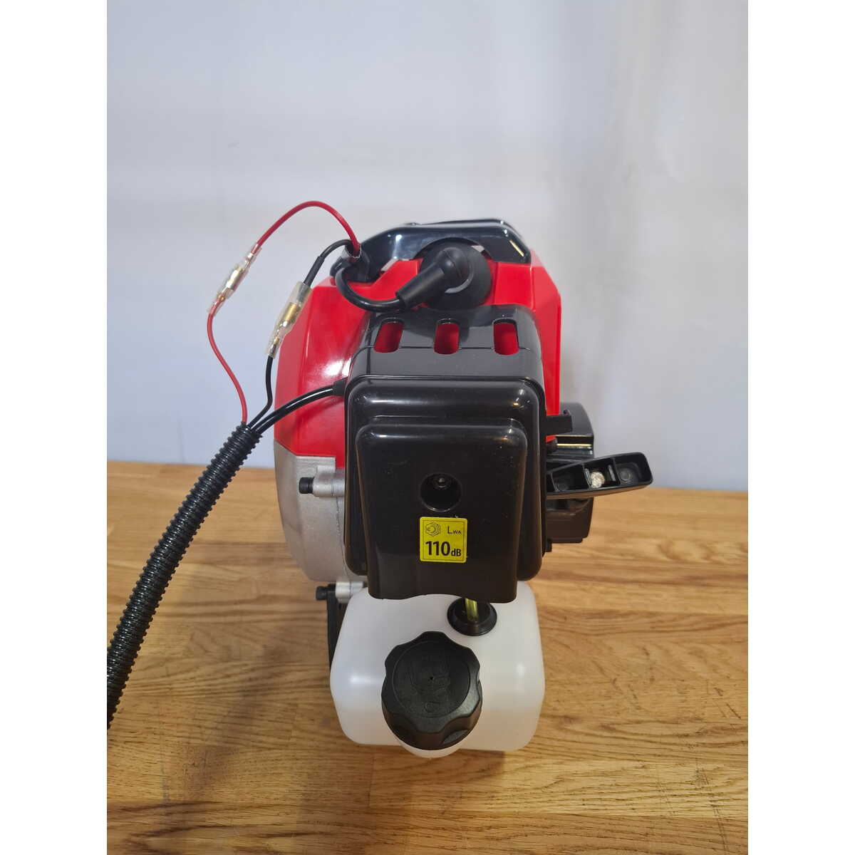 Триммер бензиновый MTX MT-52 (2-коробки) (Цвет: Red / Black)