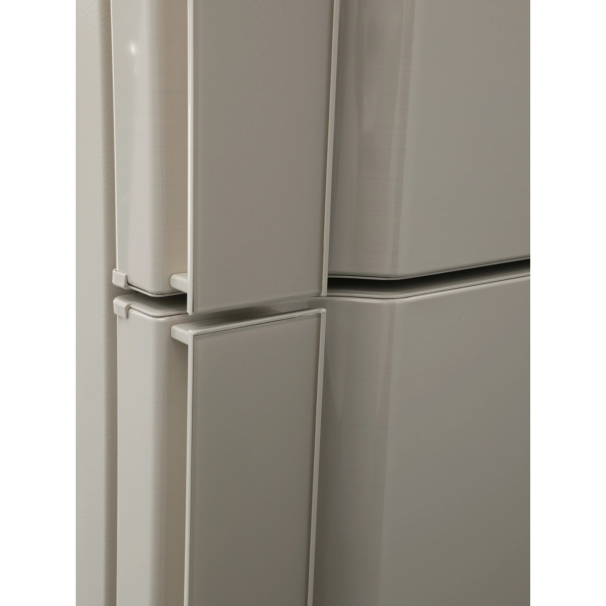 Холодильник Hitachi R-V660PUC7-1 BEG (Цвет: Beige)