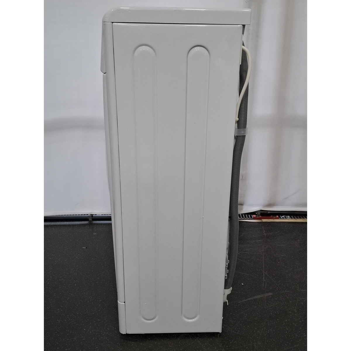 Стиральная машина Indesit IWUB 4085, белый