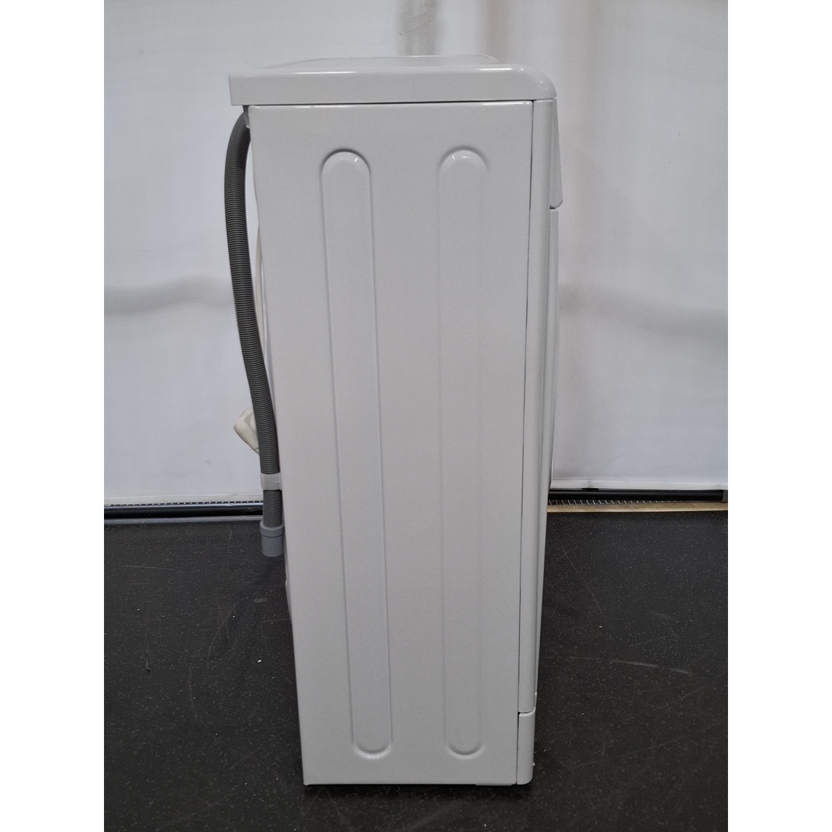 Стиральная машина Indesit IWUB 4085, белый