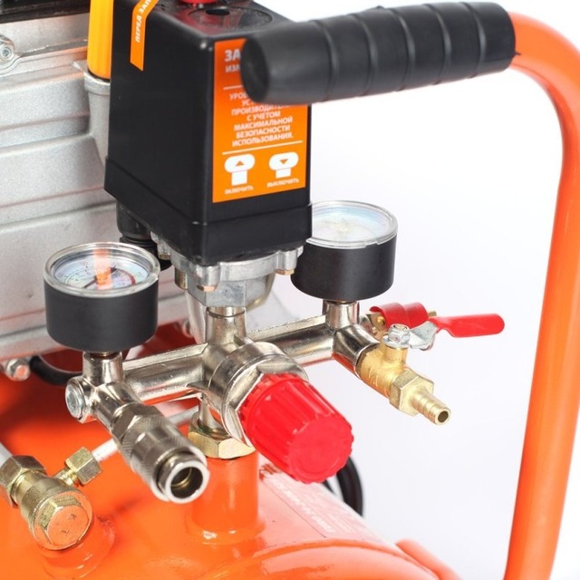 Компрессор поршневой Patriot EURO 24-240K (Цвет: Orange/Black)