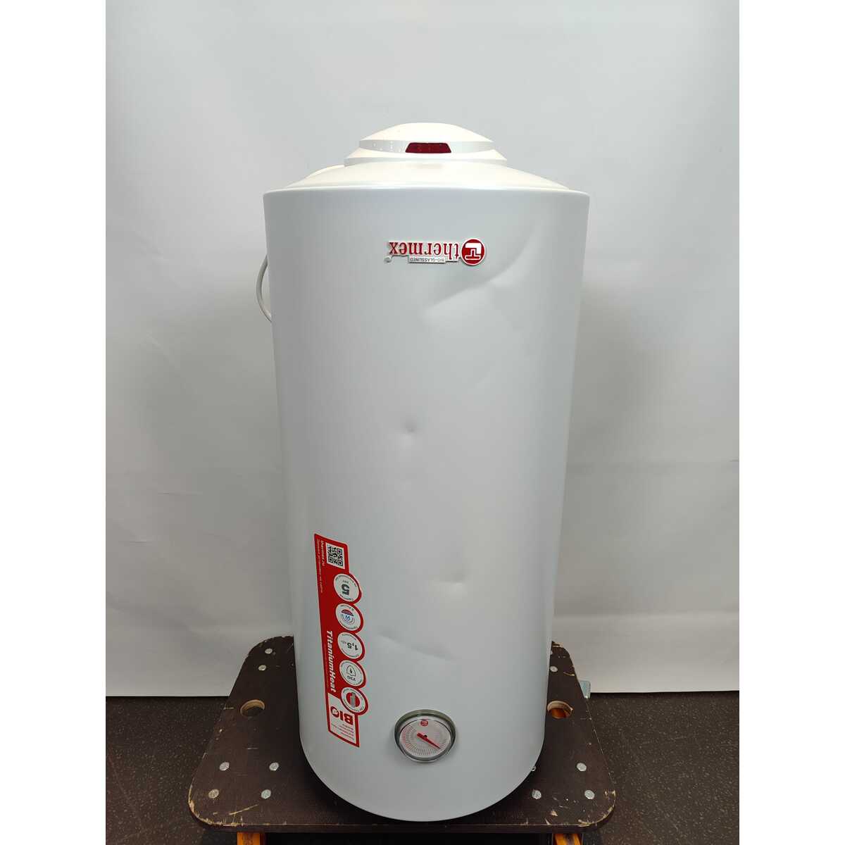 Водонагреватель Thermex TitaniumHeat 60 V Slim, белый