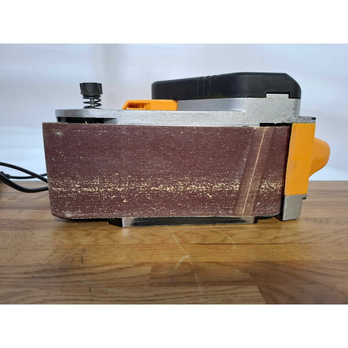 Ленточная шлифмашина Ingco PBS12001 (Цвет: Orange)