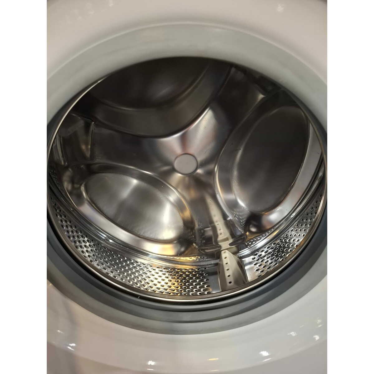 Стиральная машина Indesit EWUD 4105 BK CIS, белый