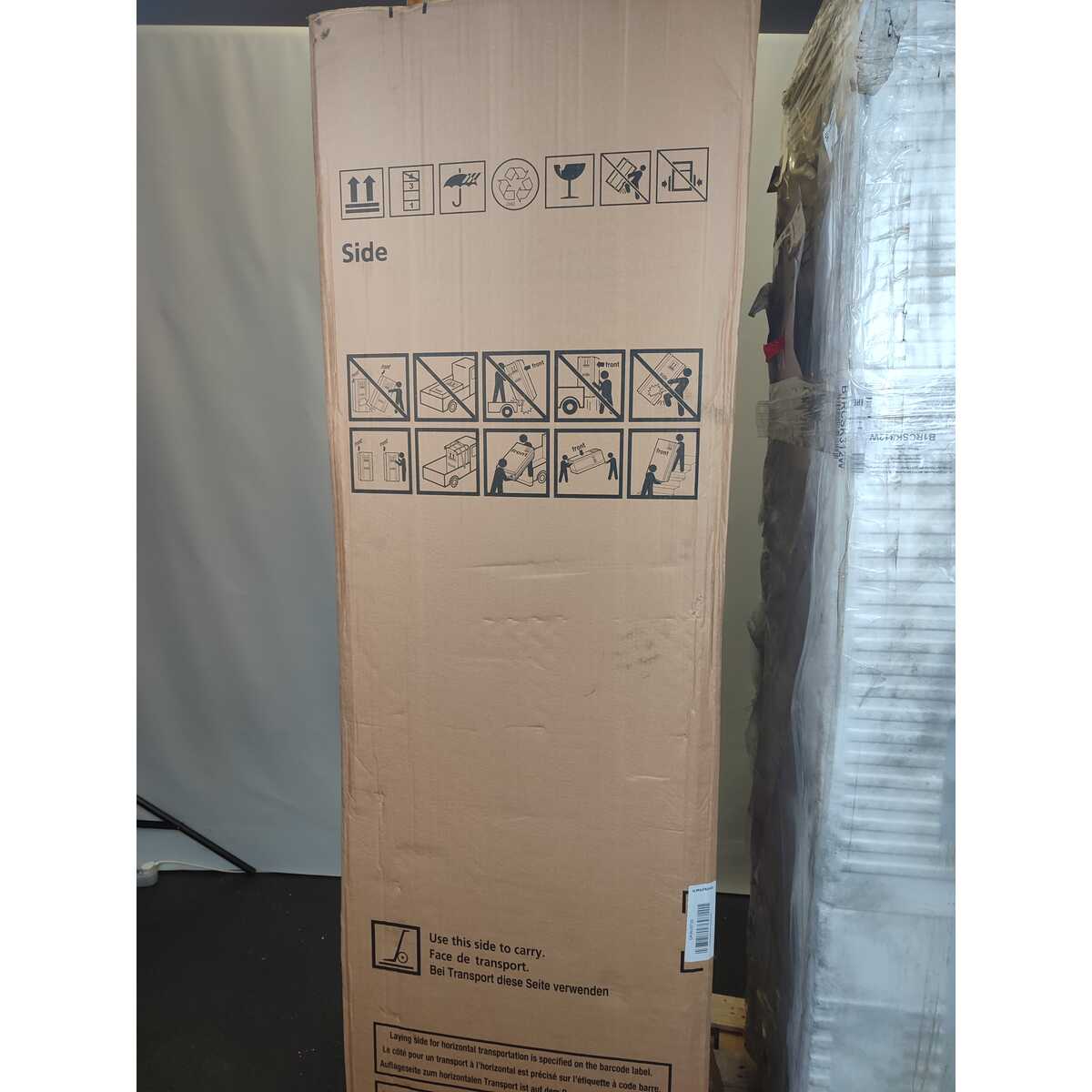 Холодильник Grundig GKIN25720, белый