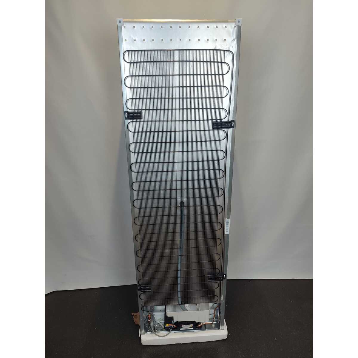 Холодильник Grundig GKIN25720, белый
