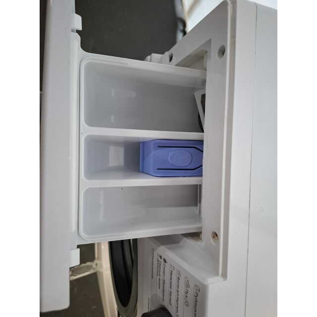 Стиральная машина Beko WSDN63512ZSW, белый