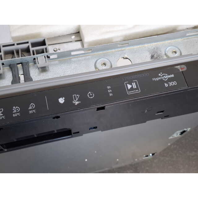 Посудомоечная машина Beko BDIN15532 (Цвет: Inox) Посудомоечная машина Beko BDIN15532 (Цвет: Inox)