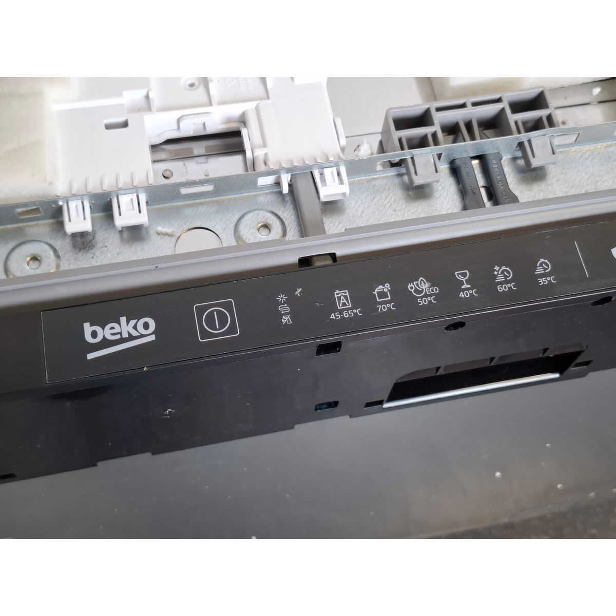Посудомоечная машина Beko BDIN15532 (Цвет: Inox)