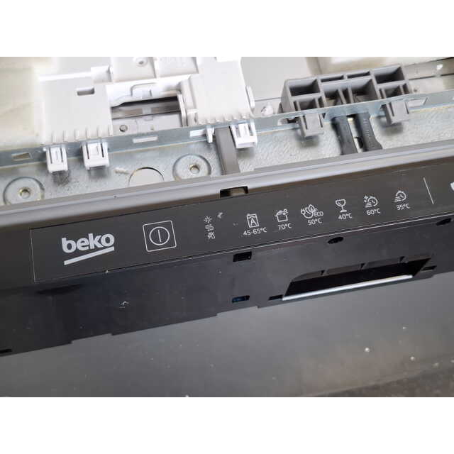 Посудомоечная машина Beko BDIN15532 (Цвет: Inox) Посудомоечная машина Beko BDIN15532 (Цвет: Inox)