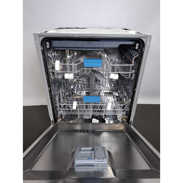 Посудомоечная машина Beko BDIN15532 (Цвет: Inox) Посудомоечная машина Beko BDIN15532 (Цвет: Inox)