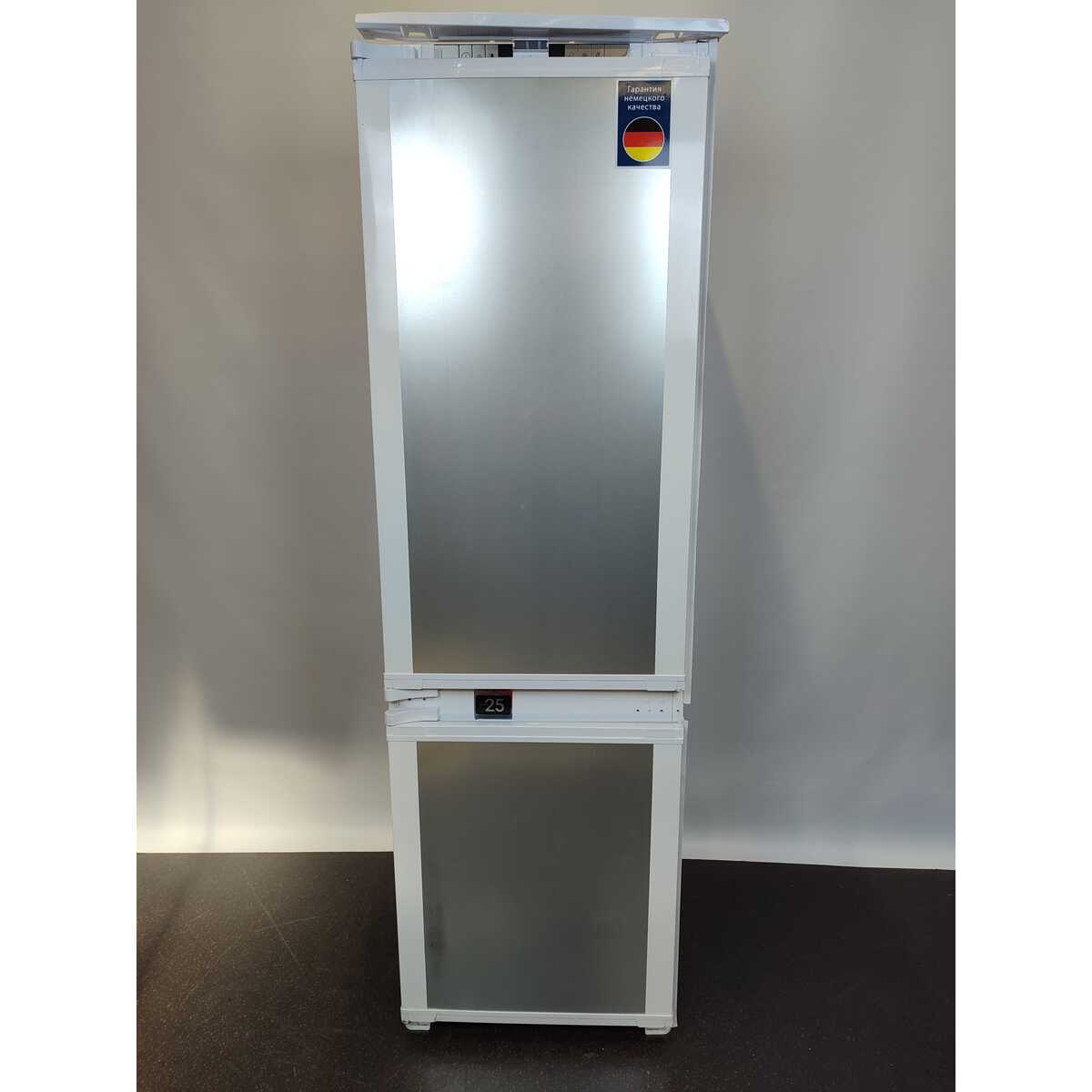 Холодильник Grundig GKIN25720, белый
