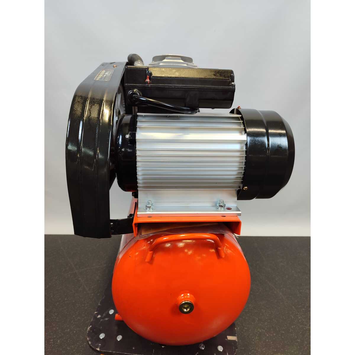 Компрессор поршневой Patriot PTR 50-450A (Цвет: Orange/Black)
