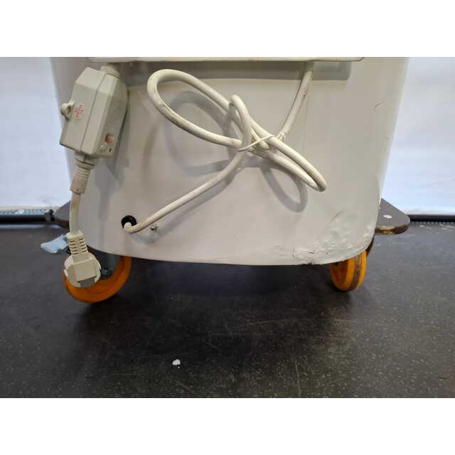 Водонагреватель Electrolux EWH 100 Formax, белый Водонагреватель Electrolux EWH 100 Formax, белый