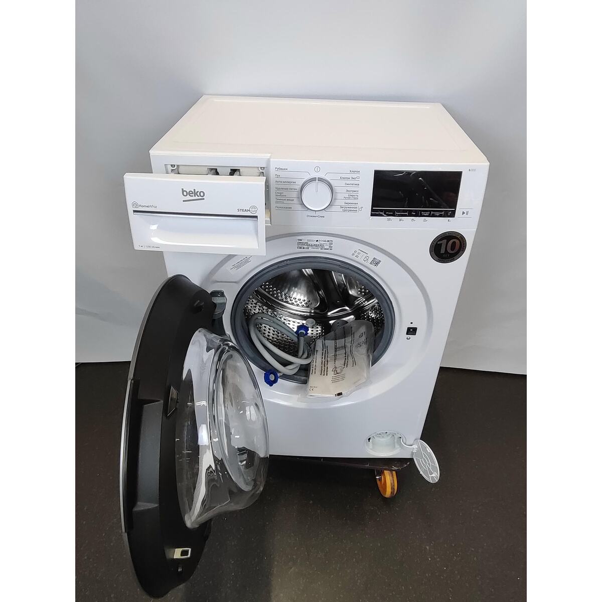 Стиральная машина Beko B3WFR572WW, белый