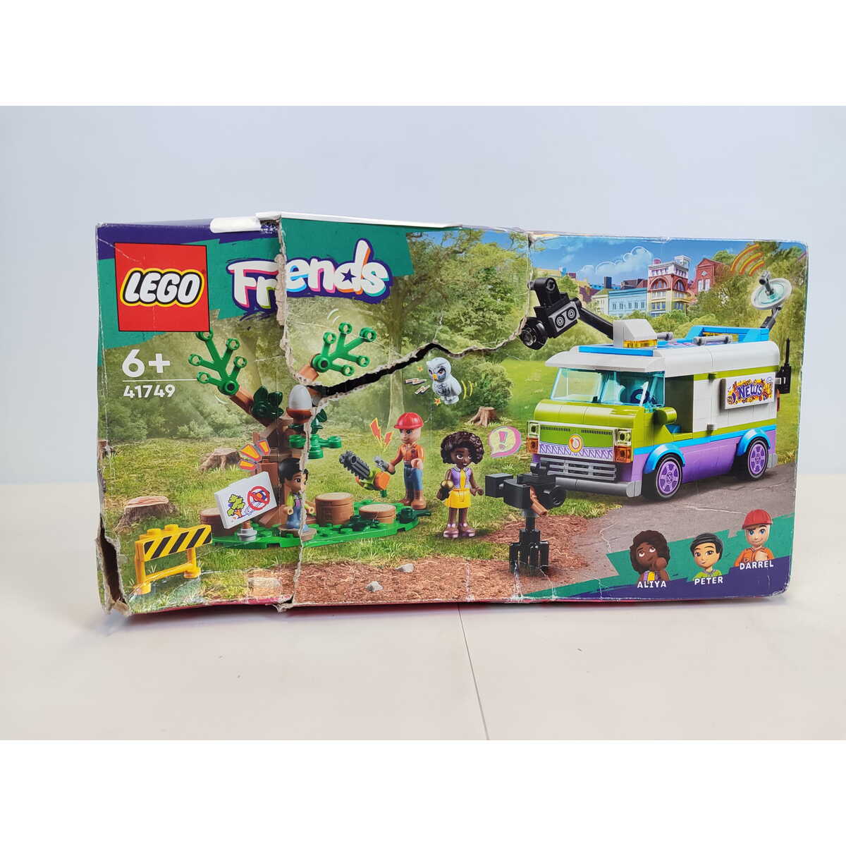 Конструктор LEGO Friends Фургон отдела новостей 41749