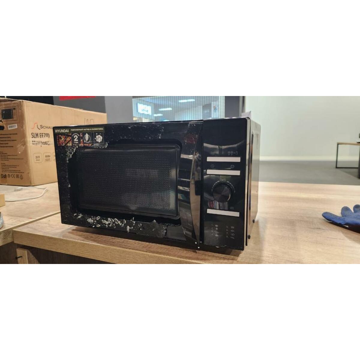 Микроволновая печь Hyundai HYM-D3031 (Цвет: Black)