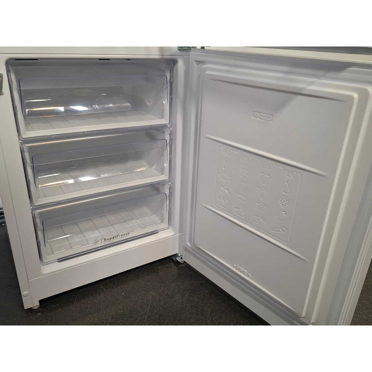 Холодильник Indesit ITR 4200 W (Цвет: White)