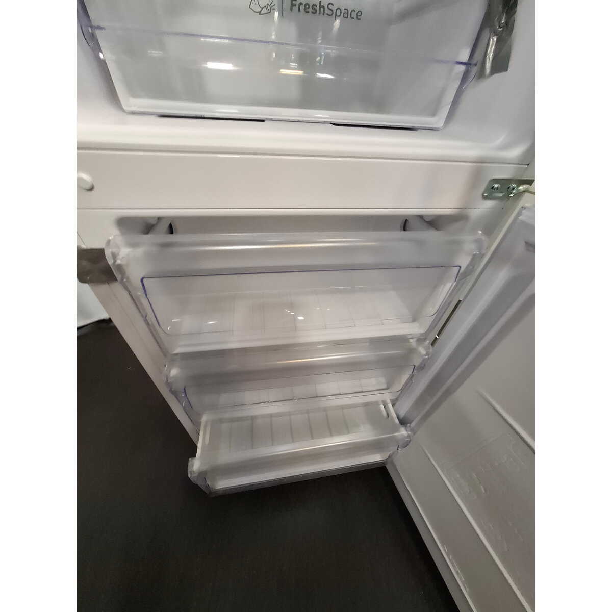 Холодильник Indesit ITR 4200 W (Цвет: White)
