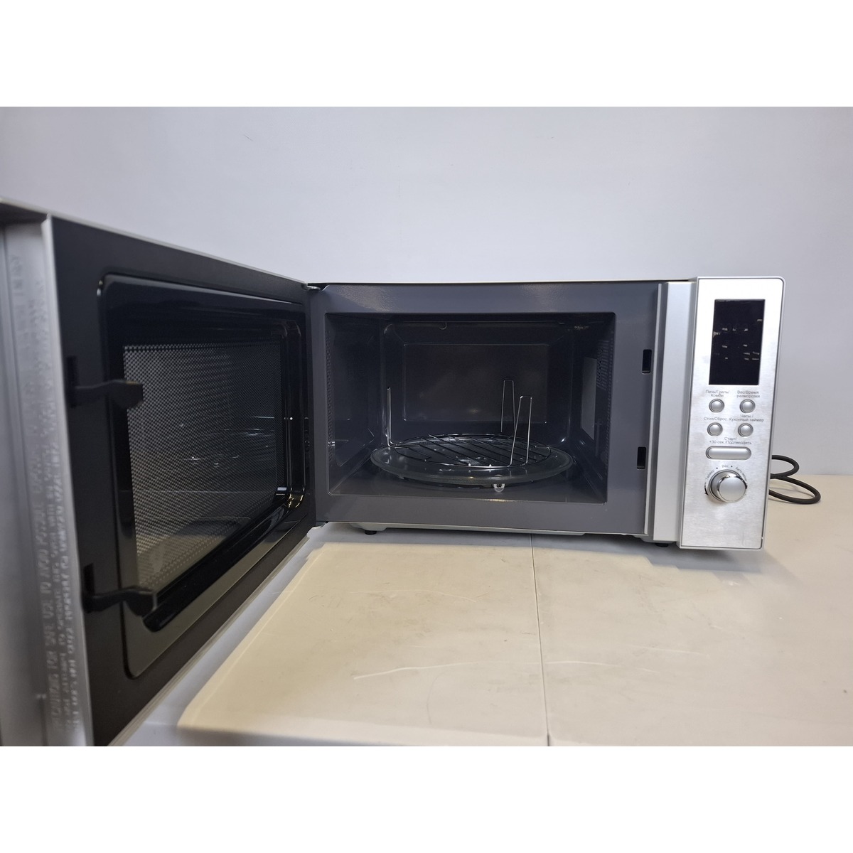 Микроволновая печь Korting KMO823XN (Цвет: Inox)