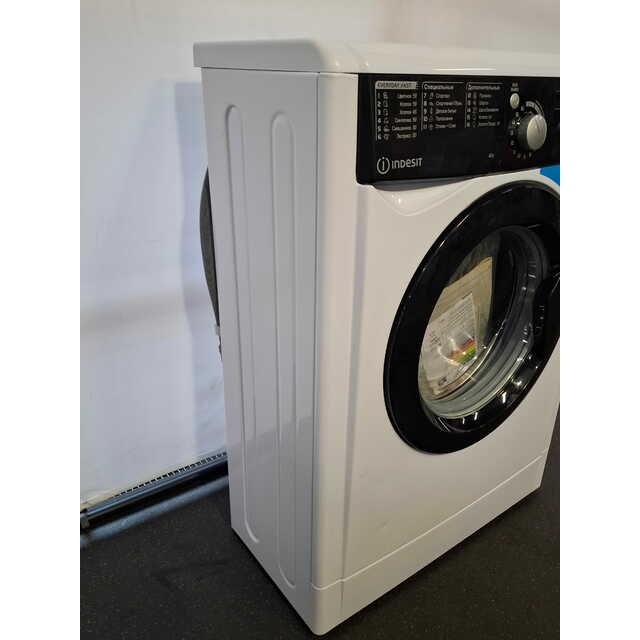 Стиральная машина Indesit EWUD 4105 BK CIS, белый Стиральная машина Indesit EWUD 4105 BK CIS, белый