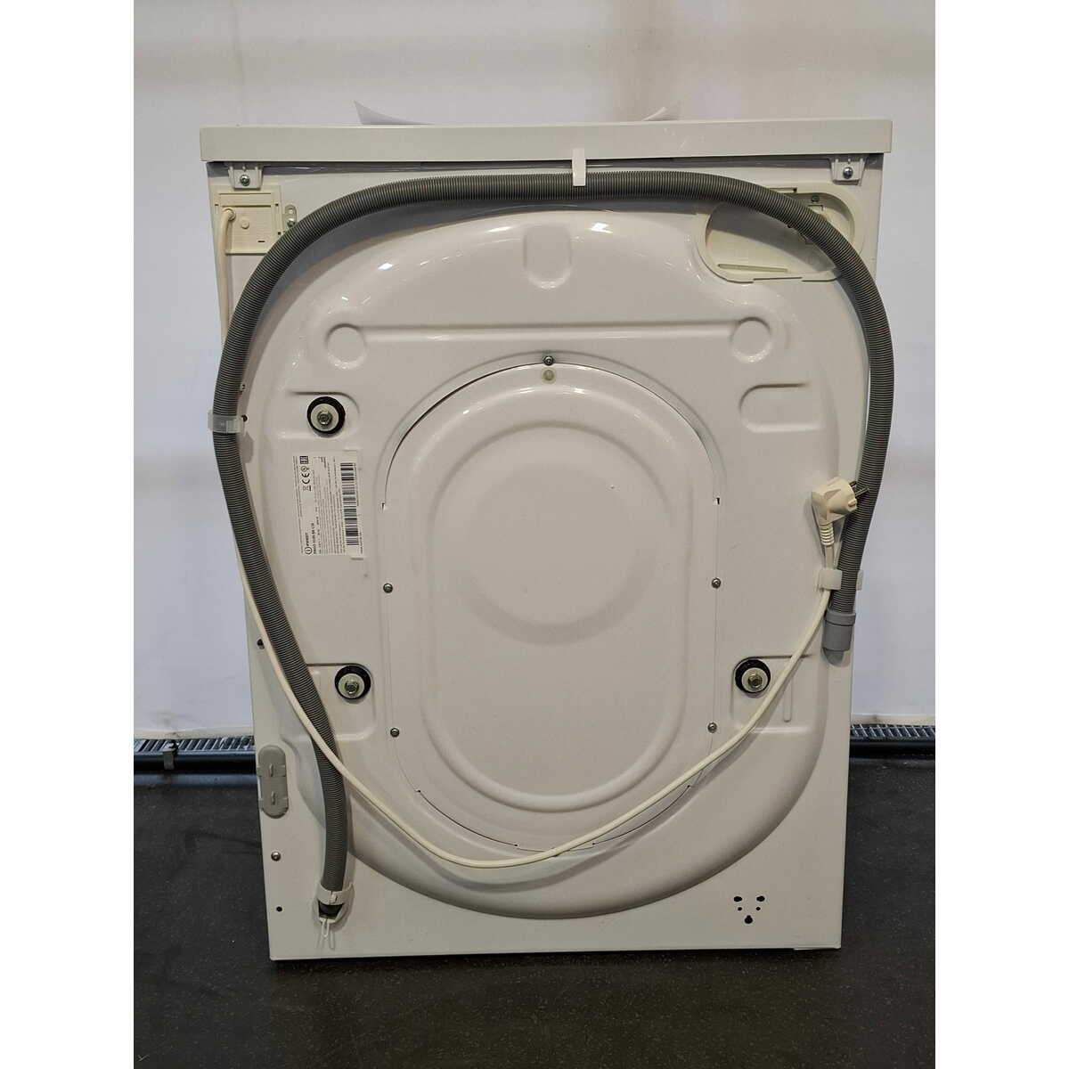 Стиральная машина Indesit EWUD 4105 BK CIS, белый