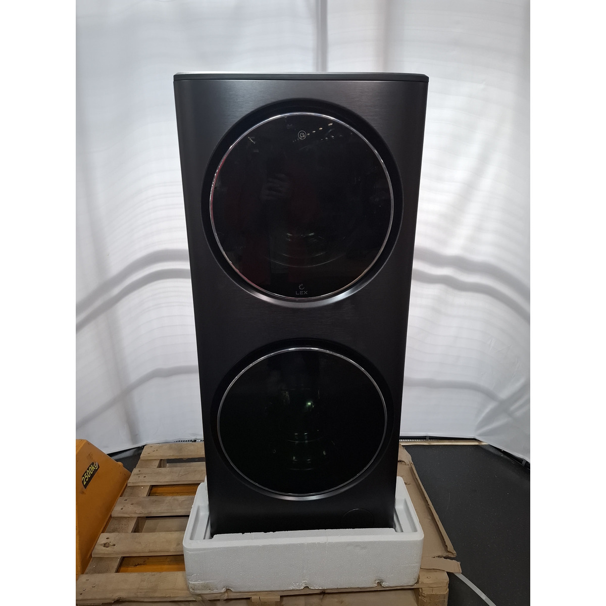 Стиральная машина LEX LWM10714LuxIDD, черный