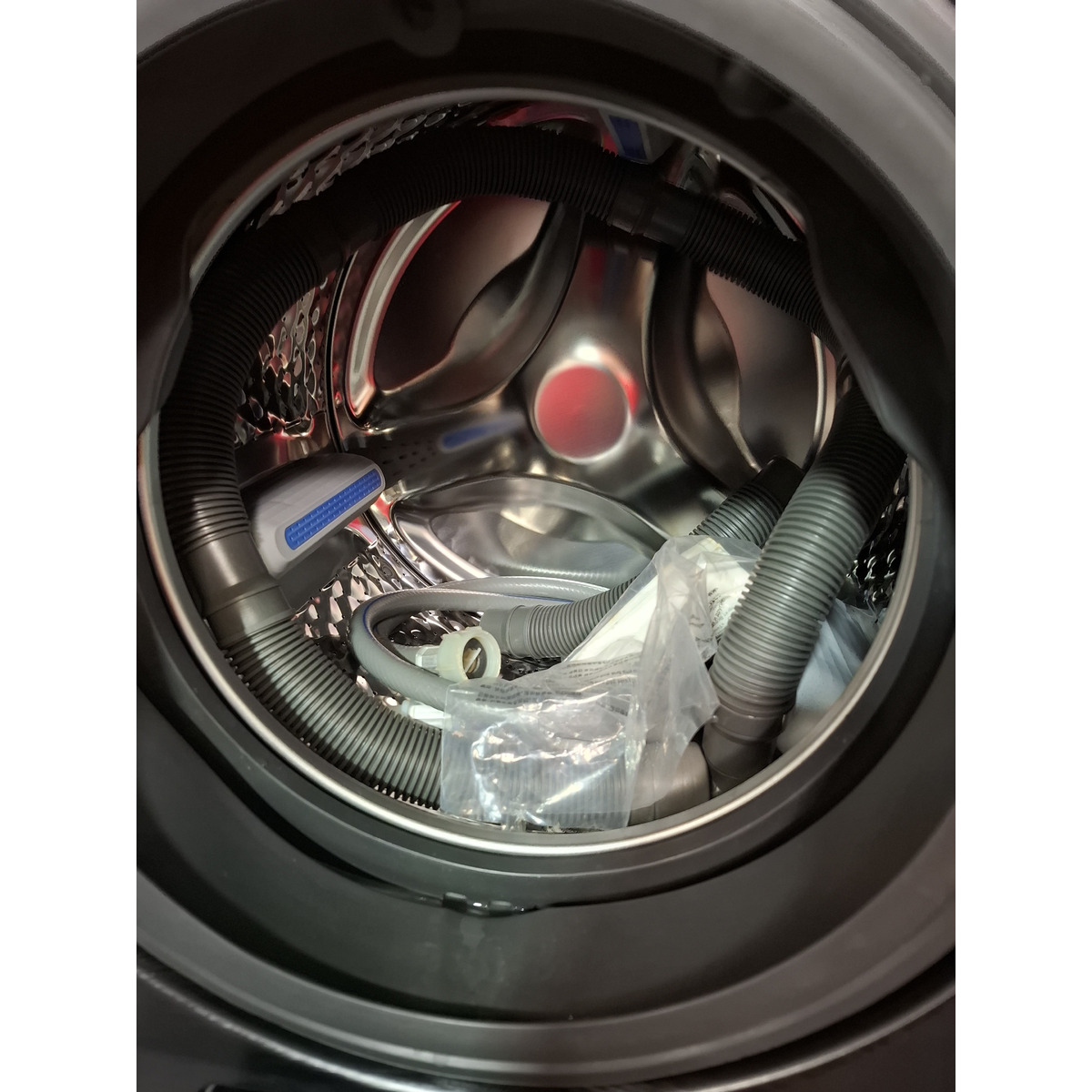 Стиральная машина LEX LWM10714LuxIDD, черный