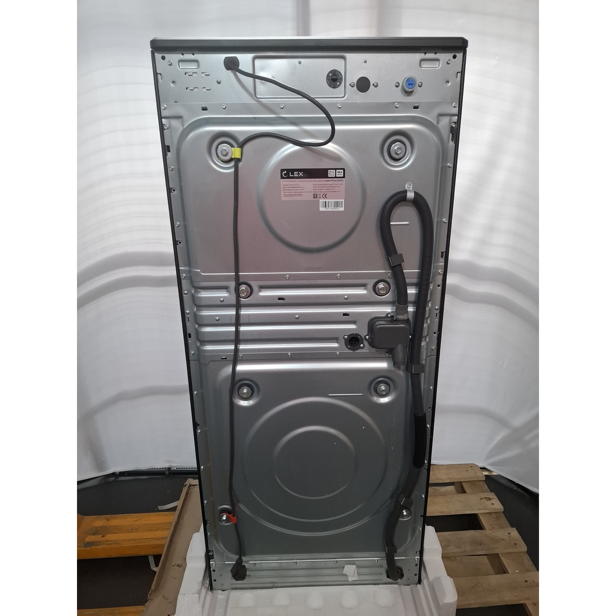 Стиральная машина LEX LWM10714LuxIDD, черный