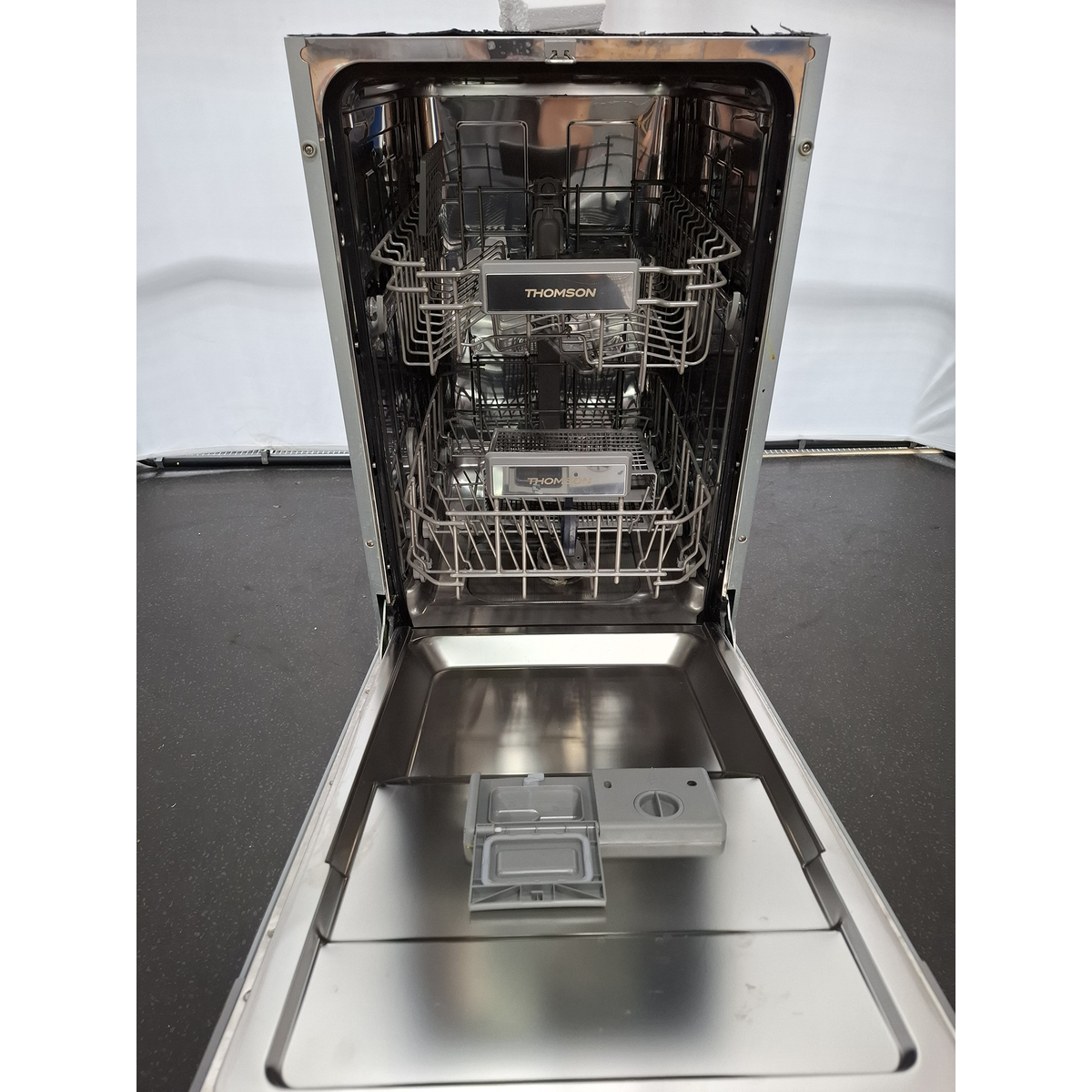 Посудомоечная машина Thomson DB30S52I01 (Цвет: Silver)