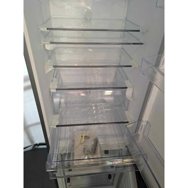 Холодильник Beko B3DRCNK402HXBR (Цвет: Anthracite)
