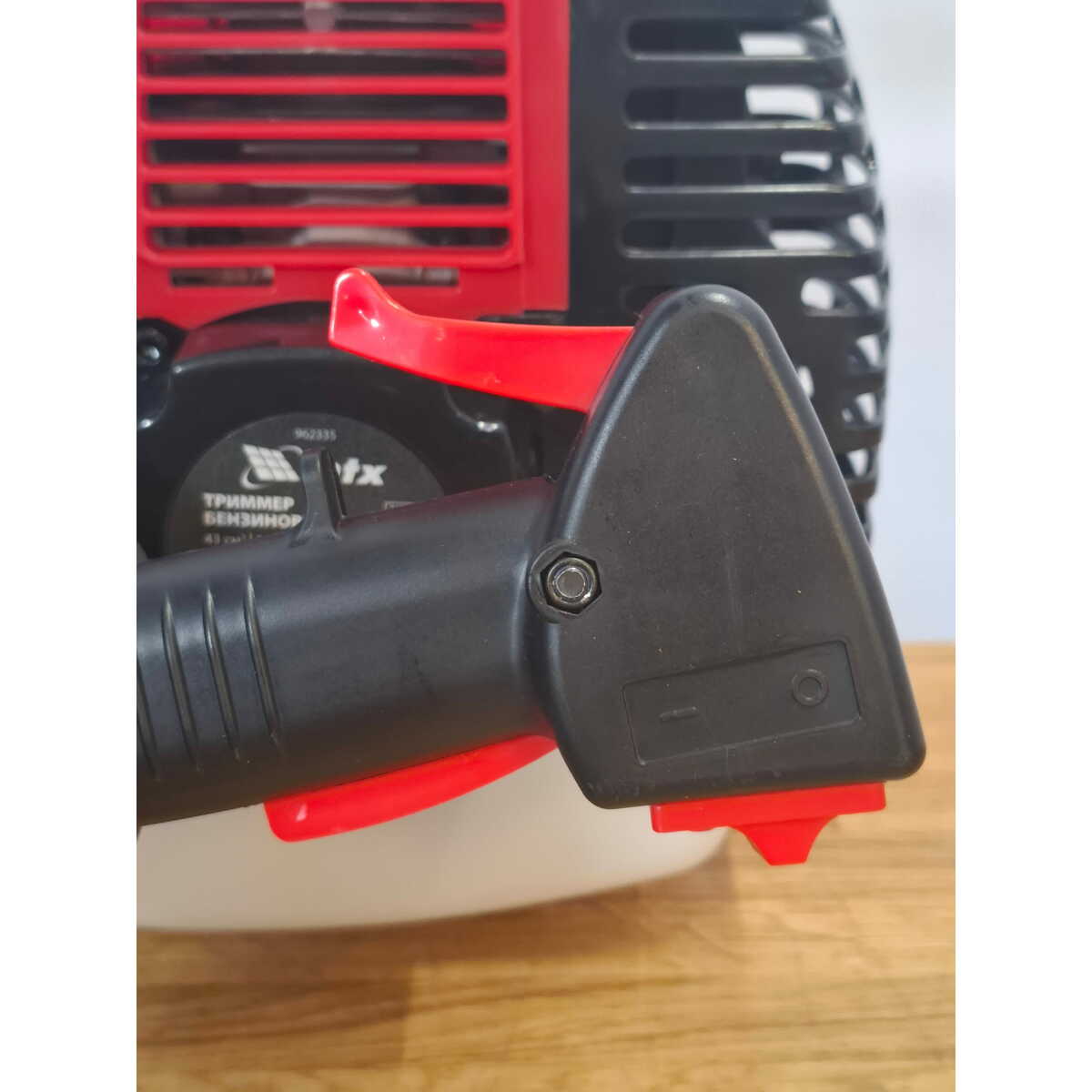 Триммер бензиновый MTX MT-43 (Цвет: Red/Black)