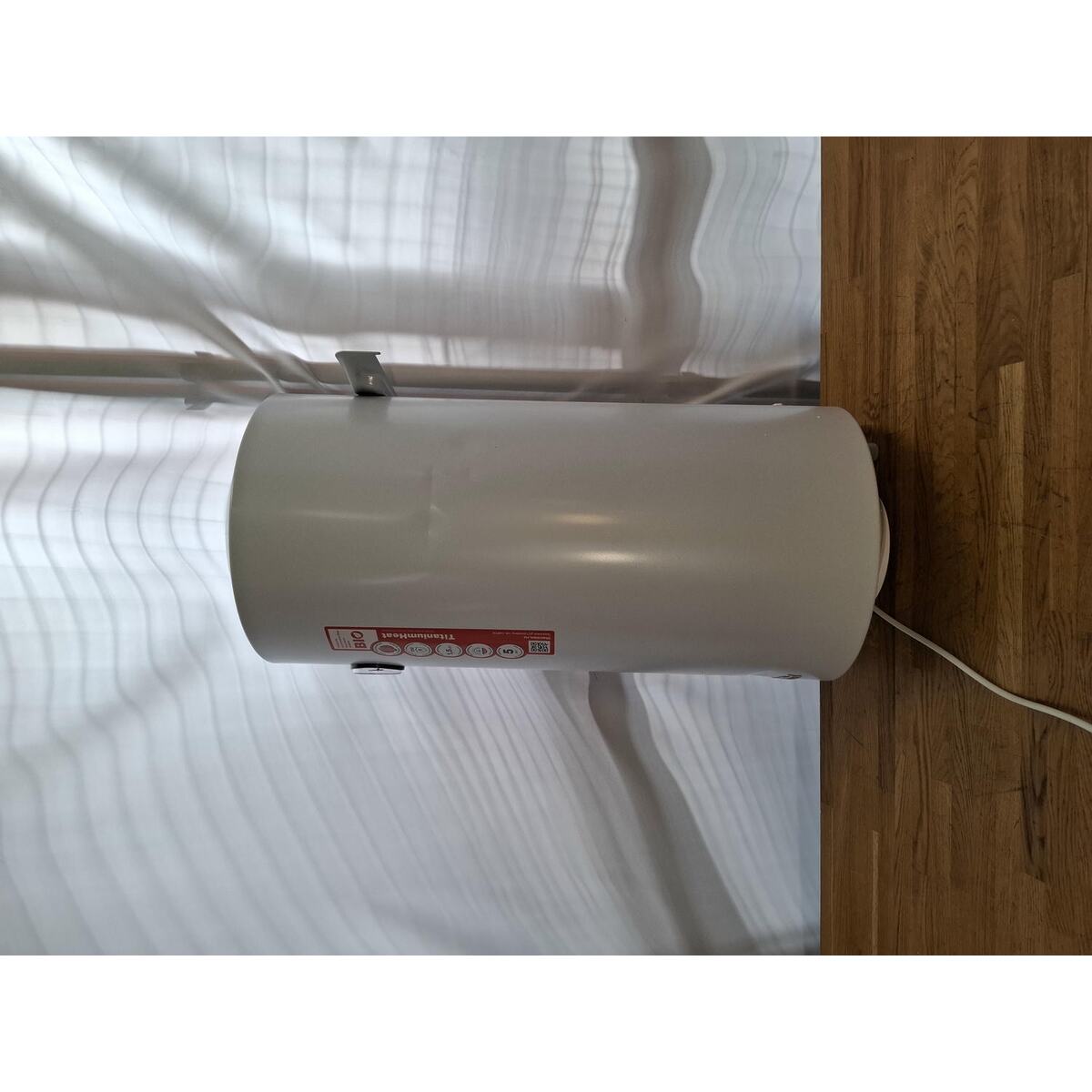 Водонагреватель Thermex TitaniumHeat 60 V Slim, белый