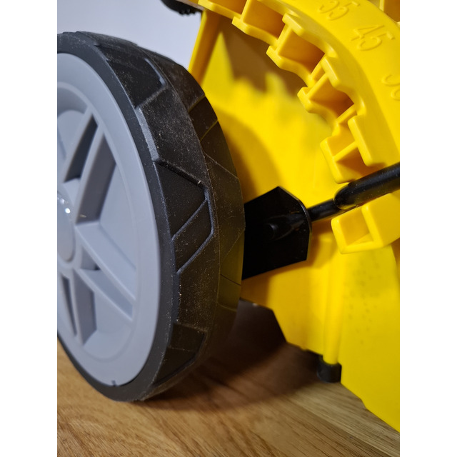 Газонокосилка роторная DENZEL GMC-1800 (Цвет: Yellow / Black)