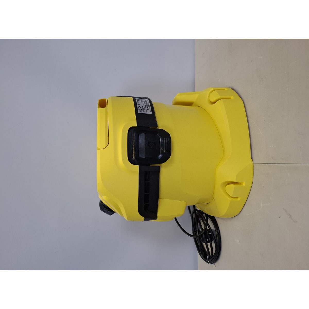 Строительный пылесос Karcher WD 2 Plus V-12/4/18 (Цвет: Yellow)