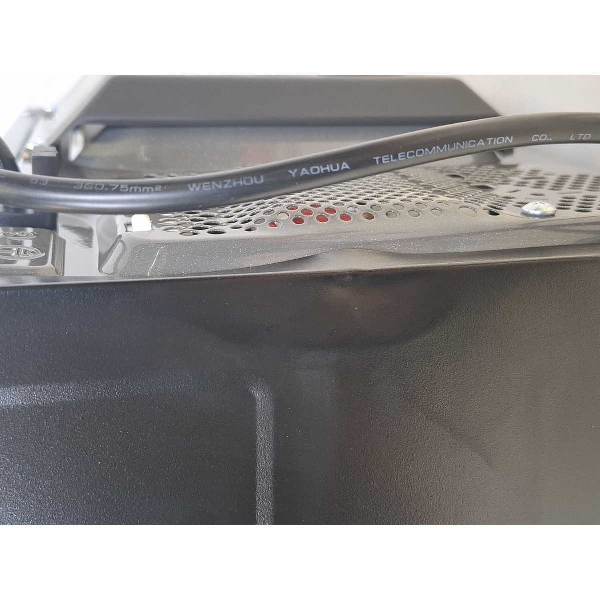 Микроволновая печь LG MH6032GAS, черный
