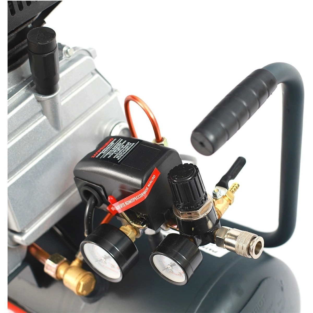 Компрессор поршневой Patriot Professional 24-320, черный