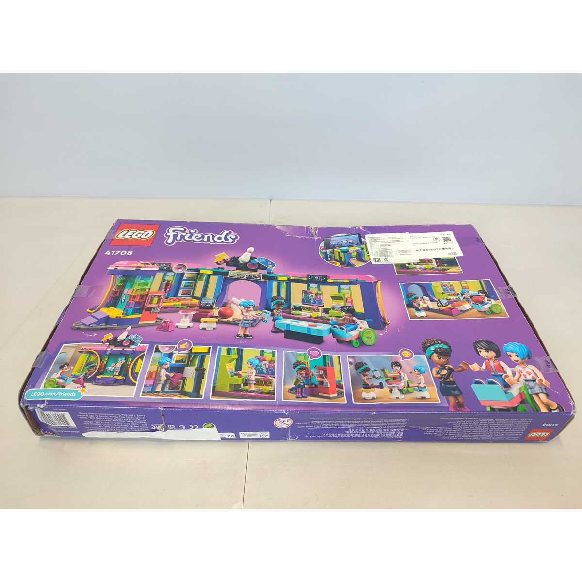 Конструктор LEGO Friends Roller Disco Arcade 41708