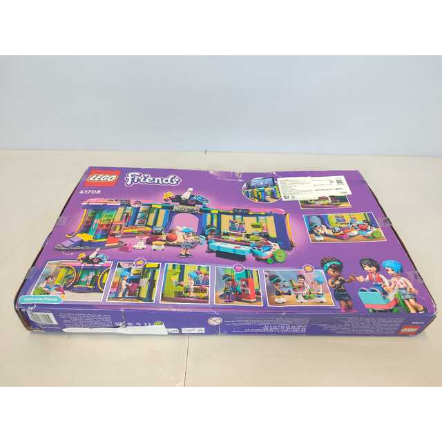 Конструктор LEGO Friends Roller Disco Arcade 41708 Конструктор LEGO Friends Roller Disco Arcade 41708