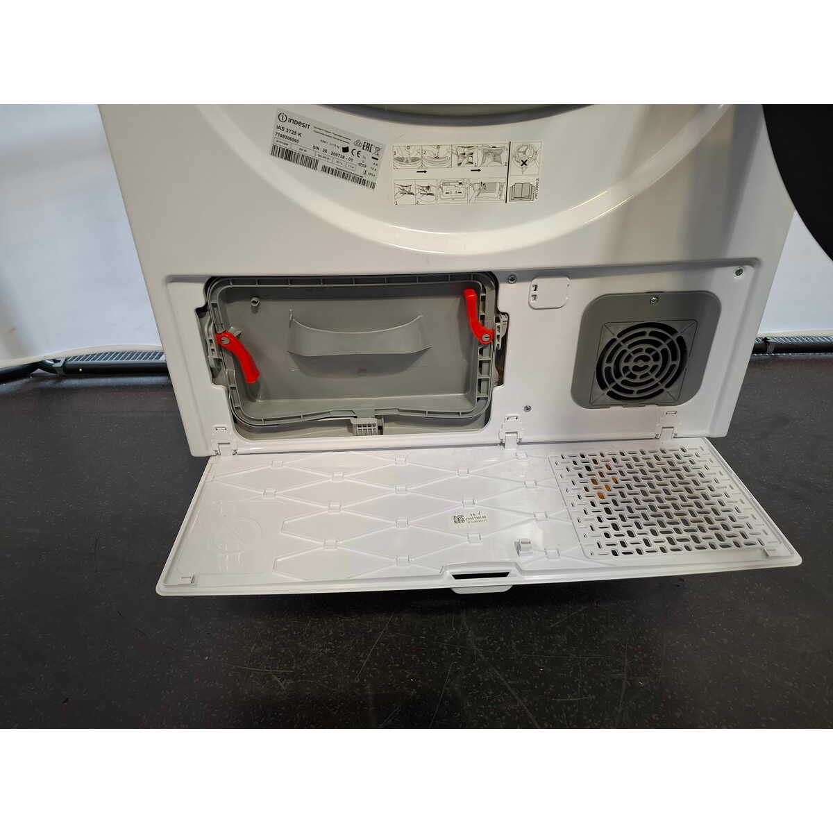 Сушильная машина Indesit IAS 3725 K, белый