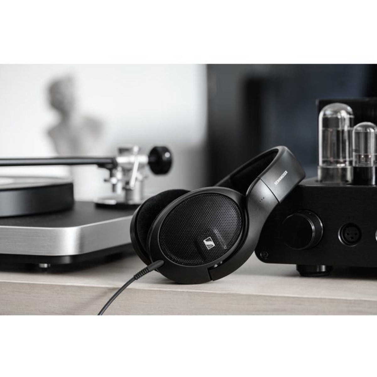 Наушники Sennheiser HD 560S (Цвет: Black)