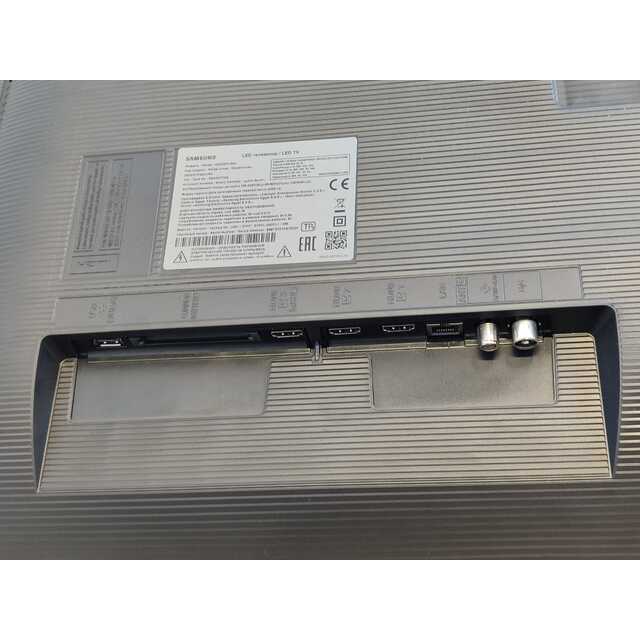Телевизор Samsung 43" QE43Q7FAAUXRU, черный Телевизор Samsung 43" QE43Q7FAAUXRU, черный