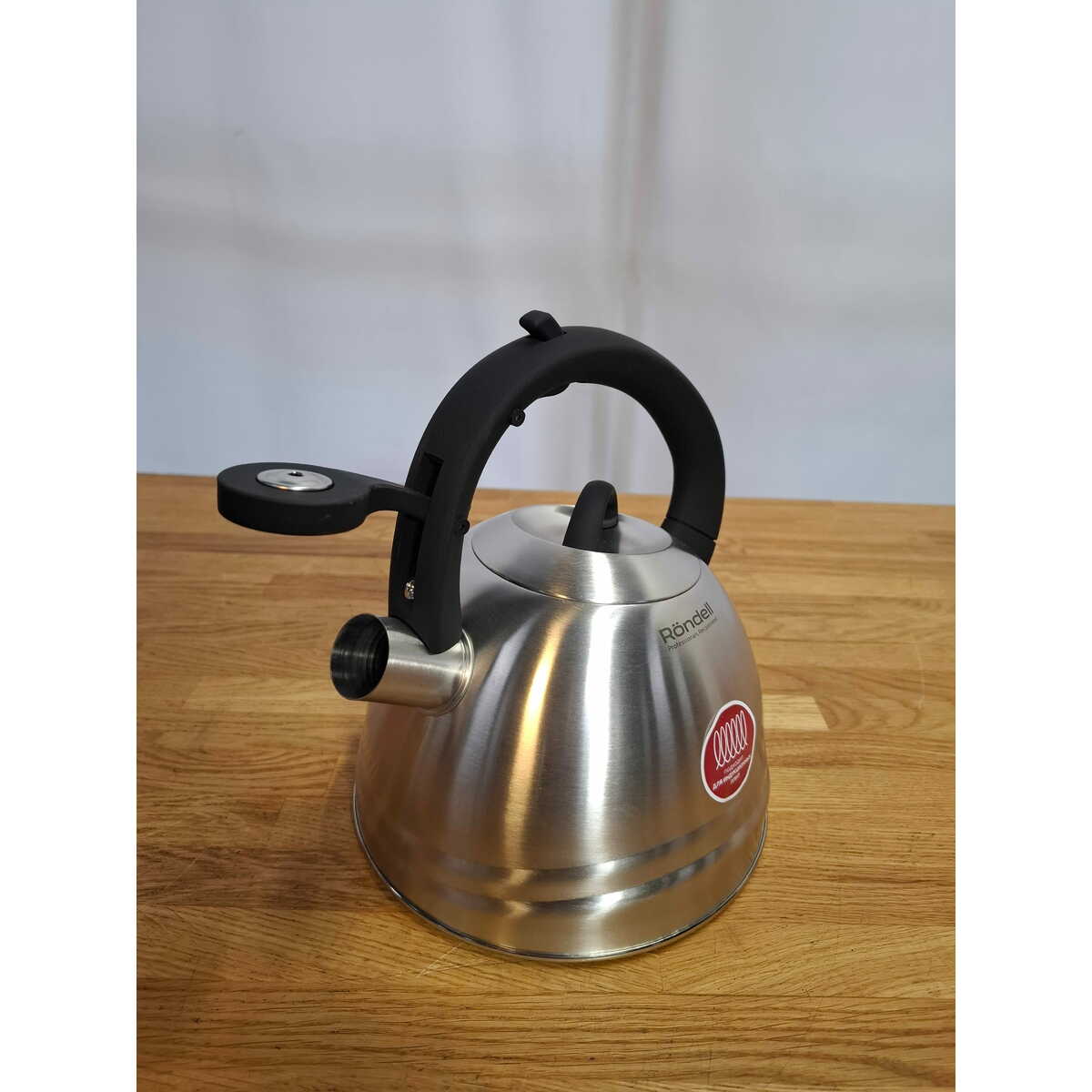 Чайник металлический Rondell Zart RDS-1828 (Цвет: Inox)